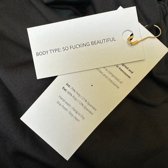 NWT Londre Ruffle Shoulder One Piece Swimsuit Black XS - Picture 8 of 10